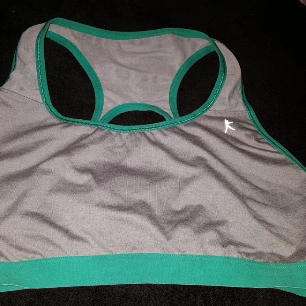 Sports bra